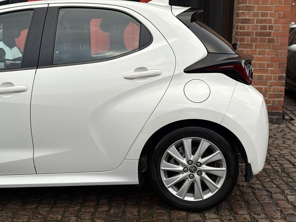 Used Toyota Yaris 2020 for sale - 76430168: Photo 24