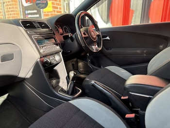 Used Volkswagen Polo 2014 for sale - 77720343: Photo