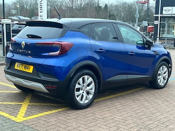 Used Renault Captur 2021 for sale - 77005985: Photo