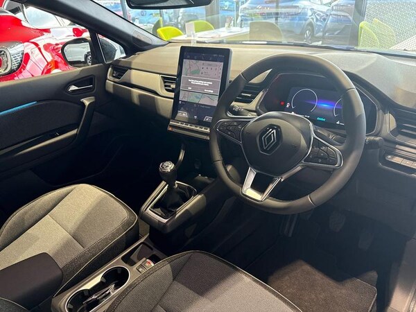 Used Renault Captur 2025 for sale - 76234836: Photo 10