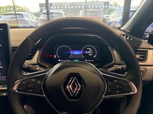 Used Renault Captur 2025 for sale - 76234836: Photo 13