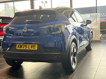 Used Renault Captur 2025 for sale - 76234836: Photo 3