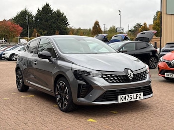 Used Renault Clio 2025 for sale - 76452944: Photo