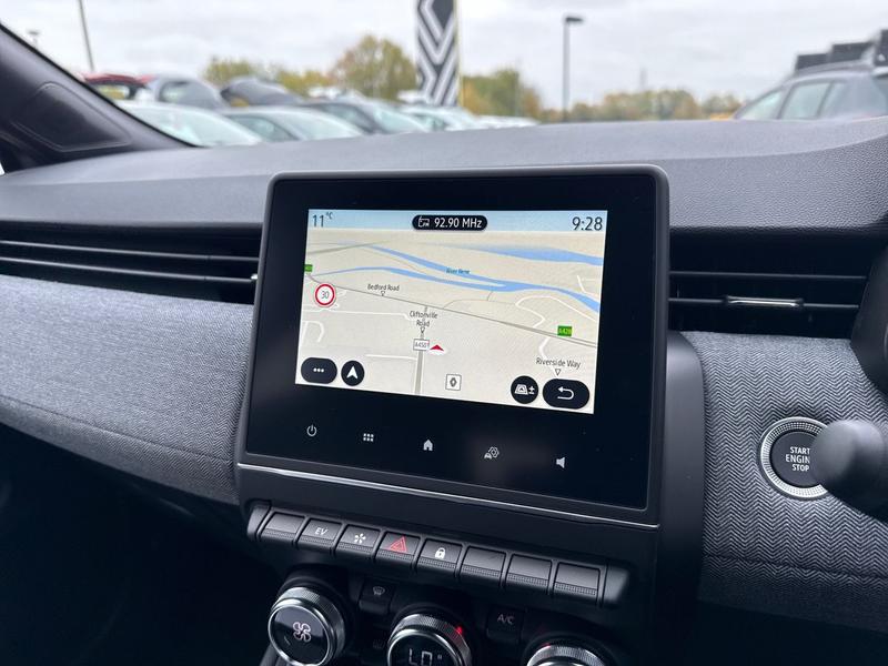 Used Renault Clio 2025 for sale - 76452944: Photo 20