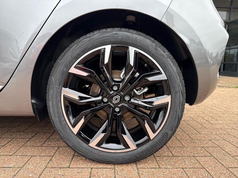 Used Renault Clio 2025 for sale - 76452944: Photo 9