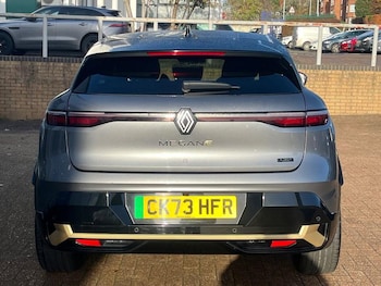 Used Renault Megane E Tech 2023 for sale - 76710070: Photo