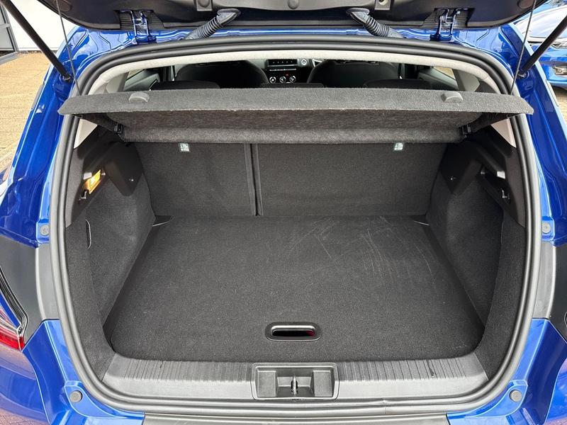 Used Renault Captur 2021 for sale - 76097239: Photo 18