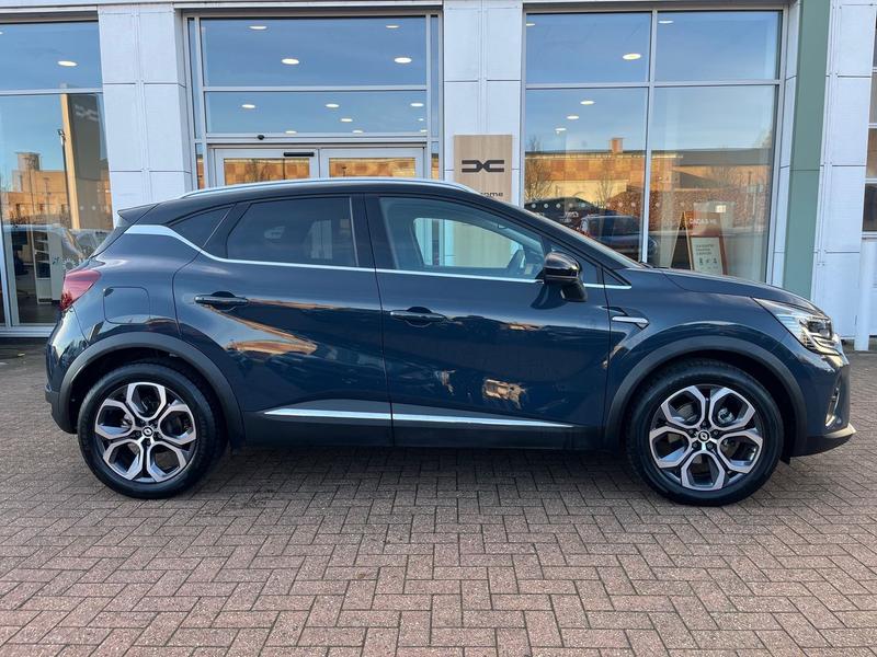 Used Renault Captur 2023 for sale - 76590146: Photo 2