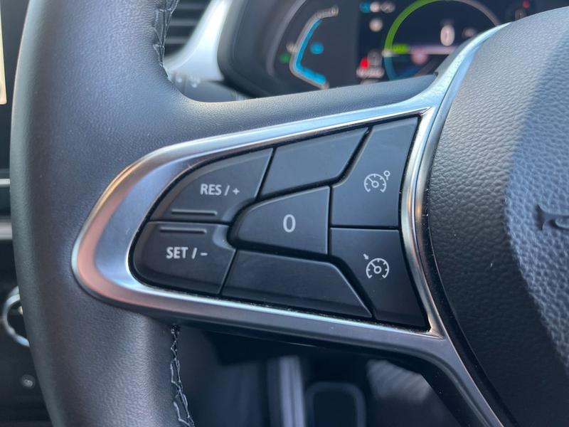 Used Renault Captur 2023 for sale - 76590146: Photo 29