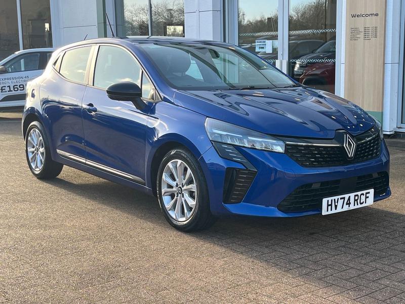 Used Renault Clio 2024 for sale - 76850933: Photo 1