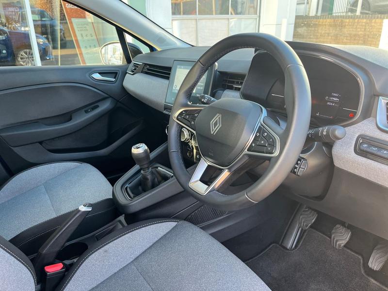 Used Renault Clio 2024 for sale - 76850933: Photo 10