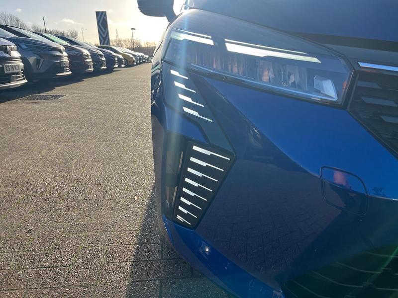 Used Renault Clio 2024 for sale - 76850933: Photo 25