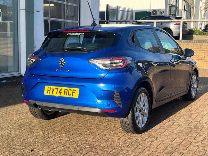 Used Renault Clio 2024 for sale - 76850933: Photo 3
