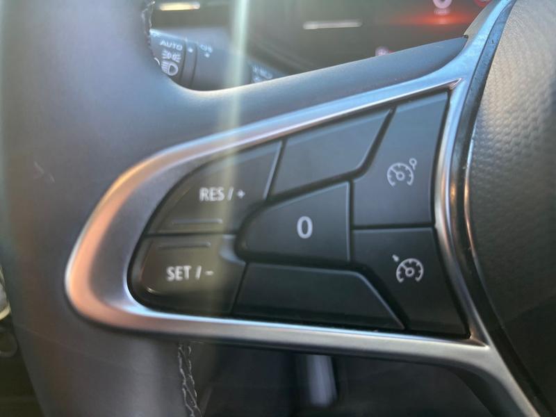 Used Renault Clio 2024 for sale - 76850933: Photo 30