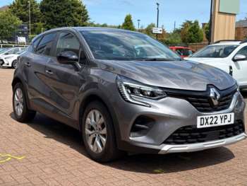 2022 - Hatchback Iconic Edition Manual 5-Door