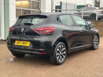 Used Renault Clio 2021 for sale - 77005978: Photo