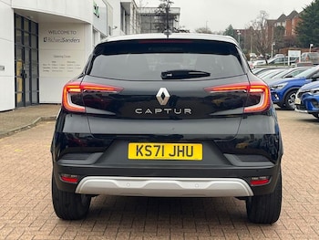 Used Renault Captur 2022 for sale - 77011728: Photo