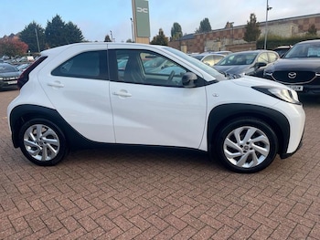 Used Toyota Aygo X 2023 for sale - 76949106: Photo