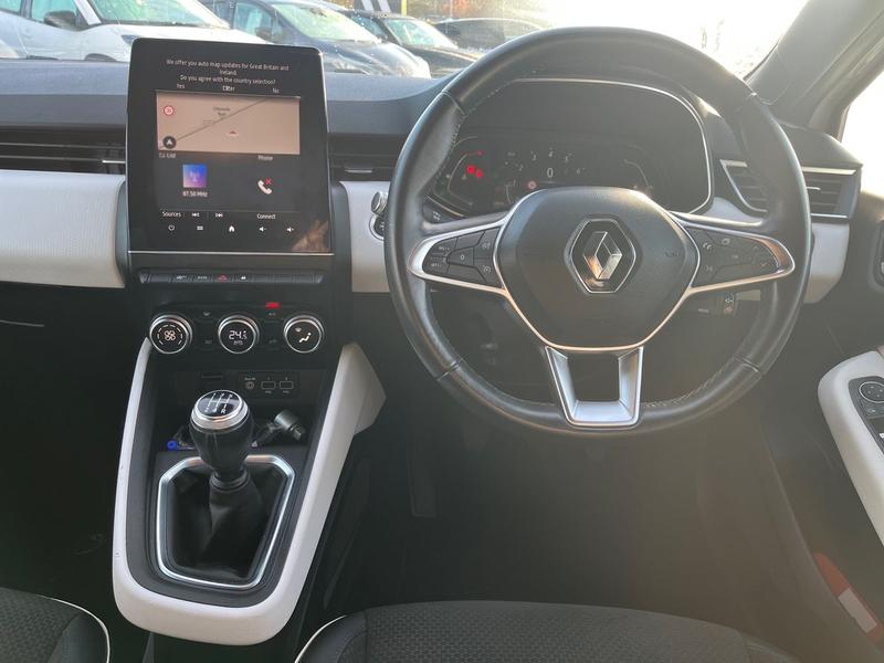 Used Renault Clio 2021 for sale - 76931267: Photo 11