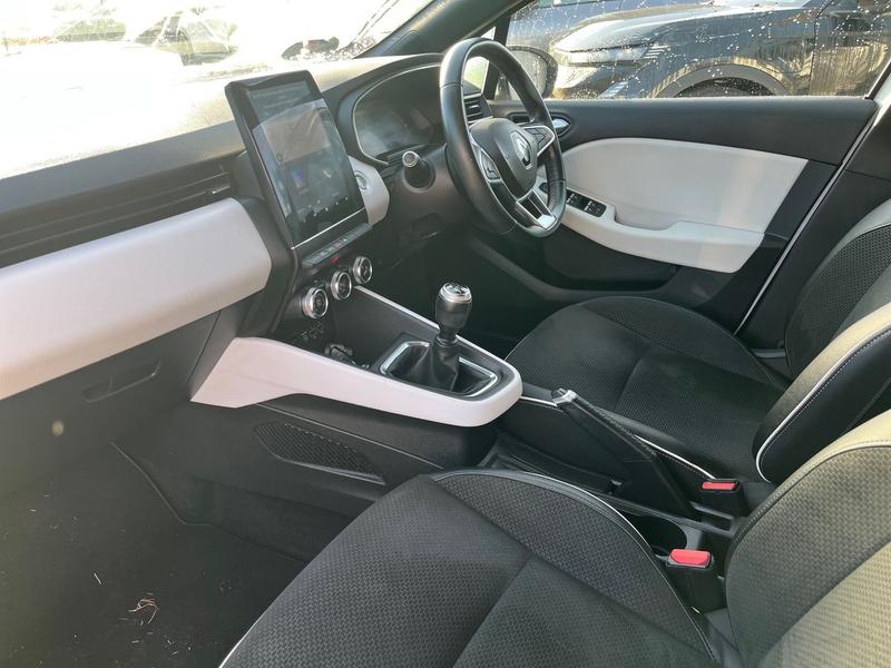 Used Renault Clio 2021 for sale - 76931267: Photo 15