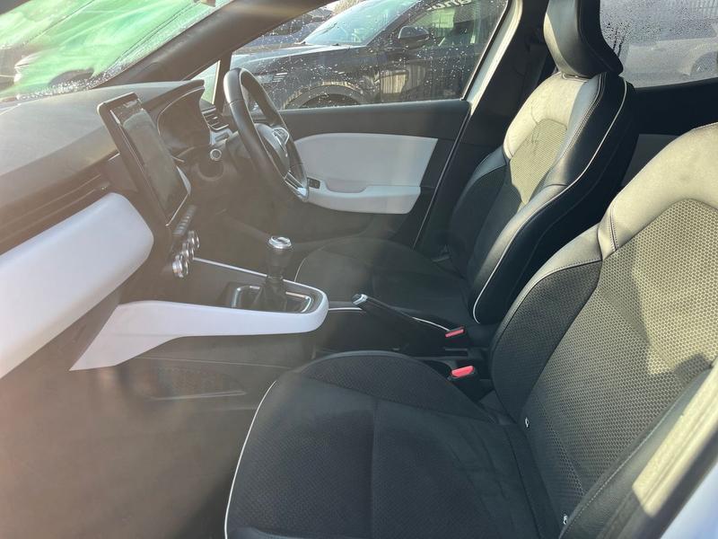 Used Renault Clio 2021 for sale - 76931267: Photo 16