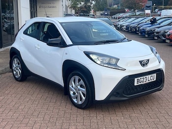 2023 - Hatchback Pure Manual 5-Door