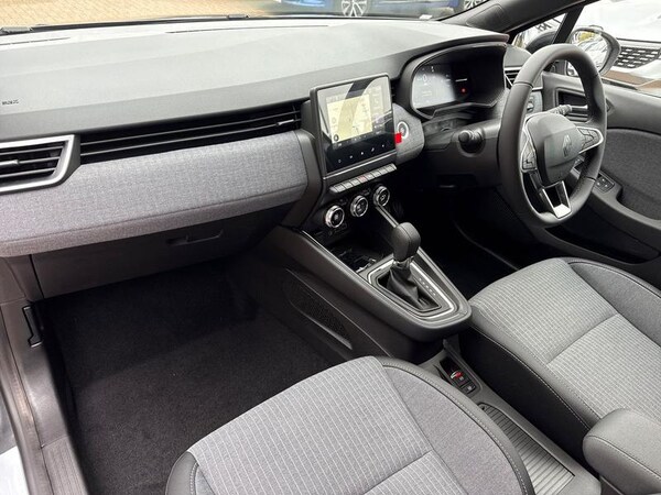 Used Renault Clio 2025 for sale - 76234892: Photo 15