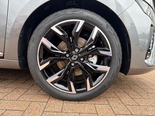 Used Renault Clio 2025 for sale - 76234892: Photo 9