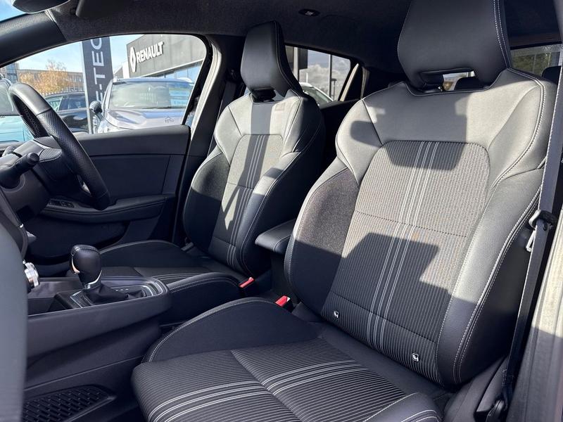 Used Renault Clio 2023 for sale - 76580900: Photo 16