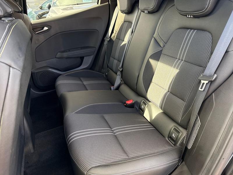 Used Renault Clio 2023 for sale - 76580900: Photo 17