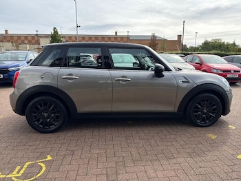 Used MINI Hatch 2018 for sale - 75529671: Photo