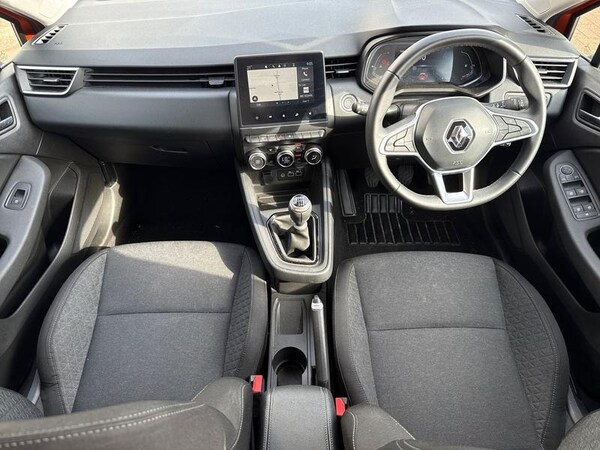 Used Renault Clio 2023 for sale - 75550140: Photo 11