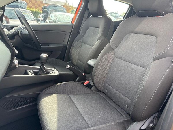 Used Renault Clio 2023 for sale - 75550140: Photo 16