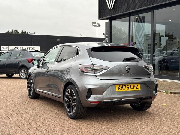 Used Renault Clio 2025 for sale - 76234795: Photo 5