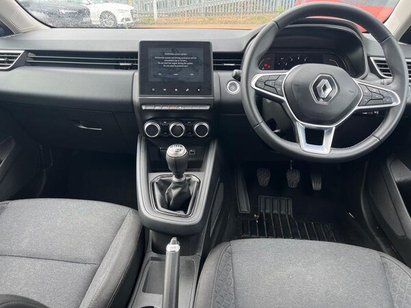 Used Renault Clio 2023 for sale - 76234797: Photo 11