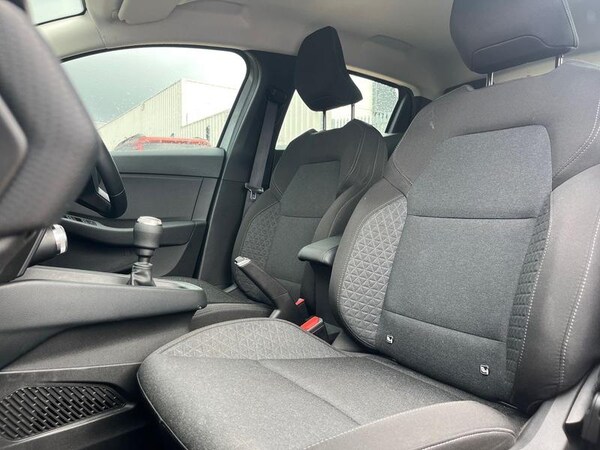 Used Renault Clio 2023 for sale - 76234797: Photo 16