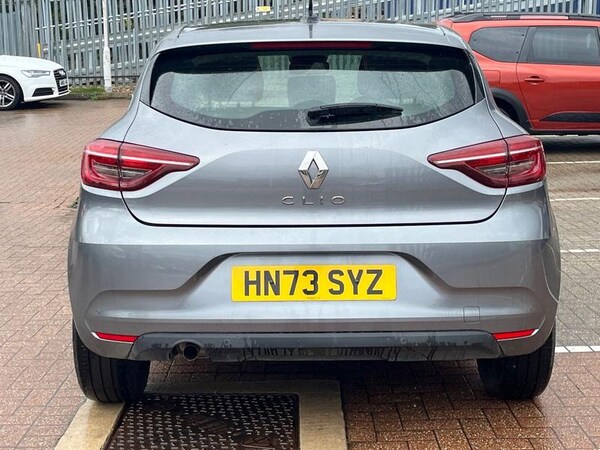 Used Renault Clio 2023 for sale - 76234797: Photo 4