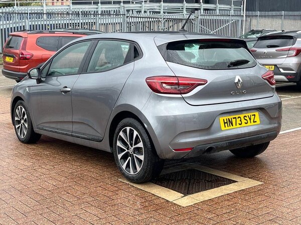 Used Renault Clio 2023 for sale - 76234797: Photo 5