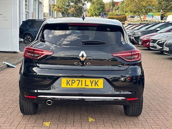 Used Renault Clio 2021 for sale - 76315644: Photo