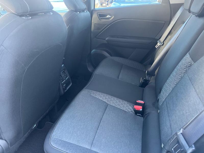 Used Renault Captur 2023 for sale - 76641078: Photo 17