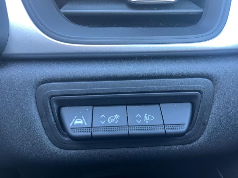 Used Renault Captur 2023 for sale - 76641078: Photo 25