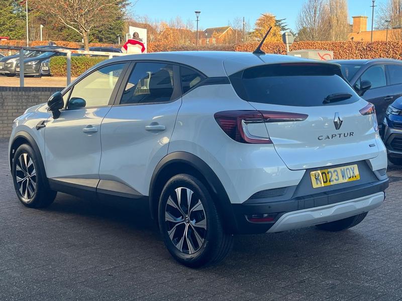 Used Renault Captur 2023 for sale - 76641078: Photo 5