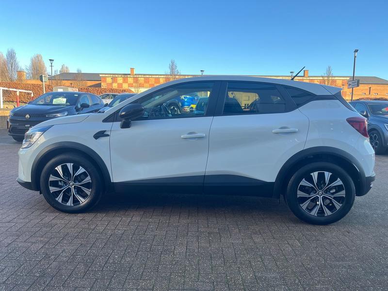 Used Renault Captur 2023 for sale - 76641078: Photo 6