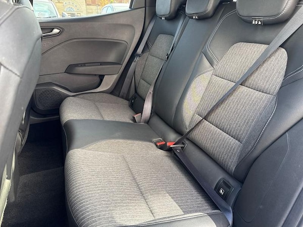 Used Renault Clio 2023 for sale - 75529552: Photo 17