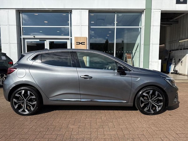 Used Renault Clio 2023 for sale - 75529552: Photo 2
