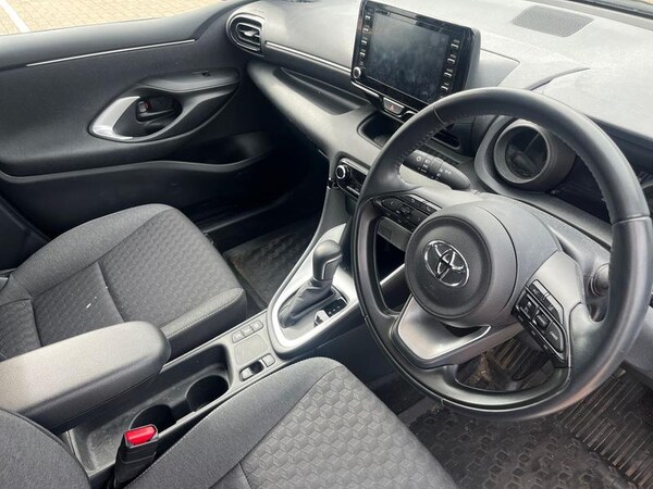 Used Toyota Yaris 2022 for sale - 76097244: Photo 10