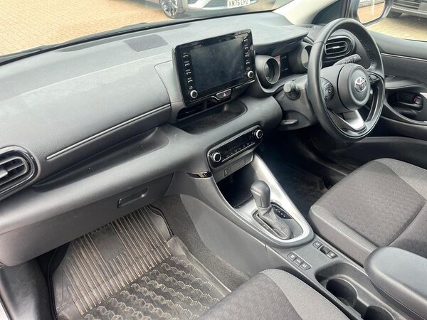 Used Toyota Yaris 2022 for sale - 76097244: Photo 15