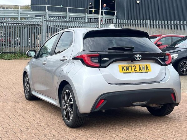 Used Toyota Yaris 2022 for sale - 76097244: Photo 5