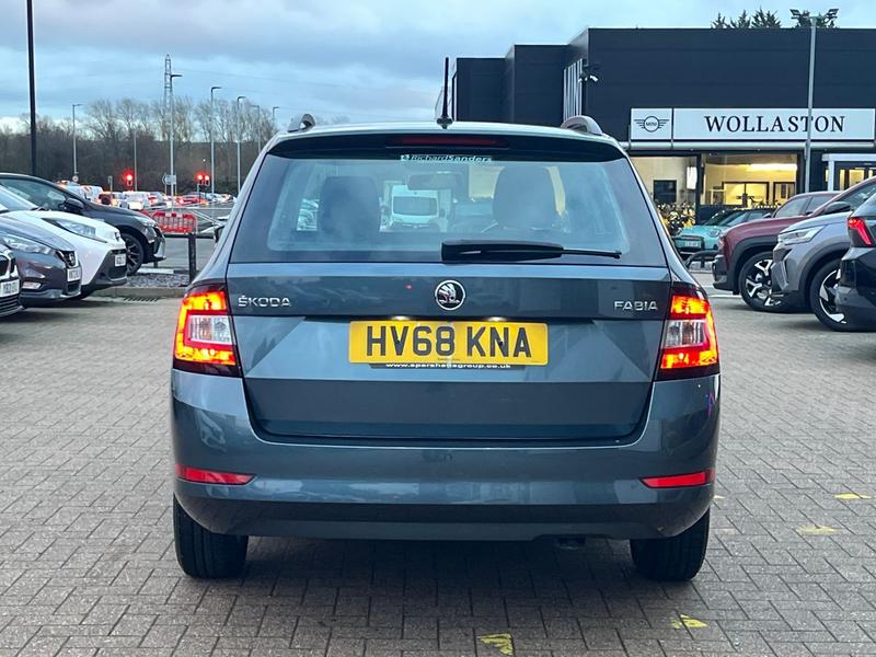 Used Skoda Fabia 2018 for sale - 76850935: Photo 4