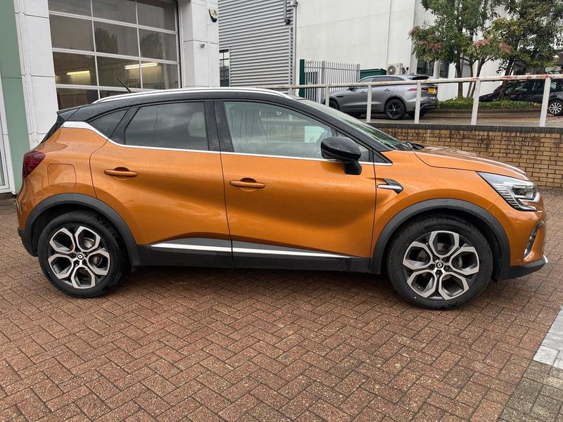Used Renault Captur 2021 for sale - 76312585: Photo 2